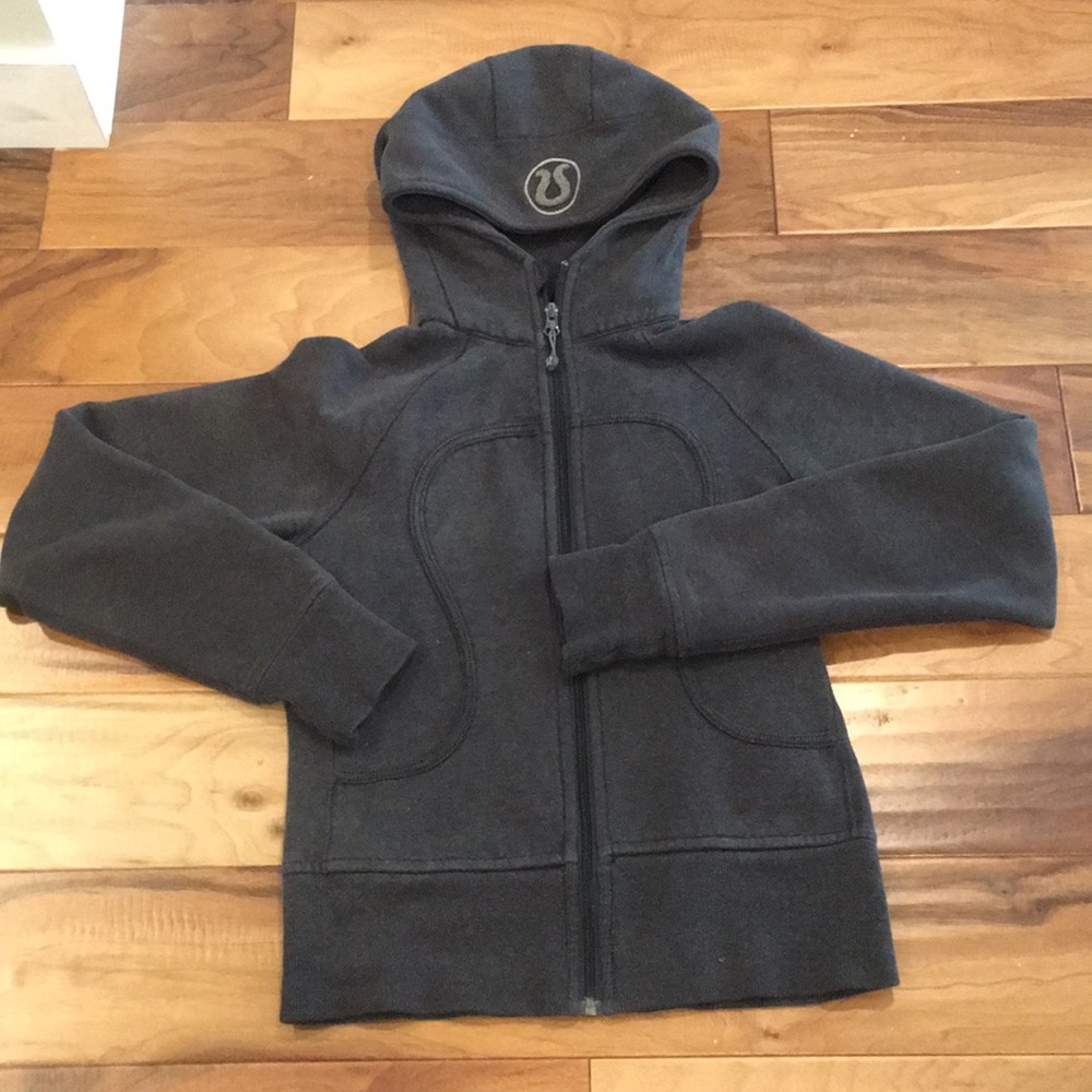 Lululemon women's dark grey Scuba jacket 4